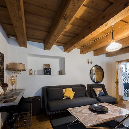 الشقق الفندقية براشوففي  Casa Veche الغرفة الصورة